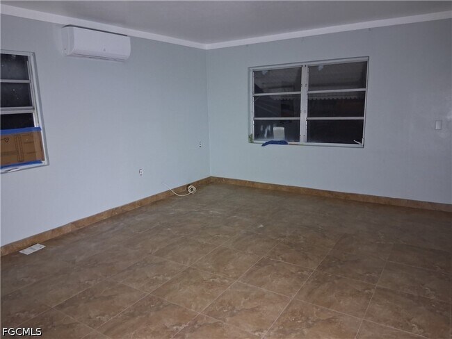 Foto del edificio - 1260 Joerin Ave