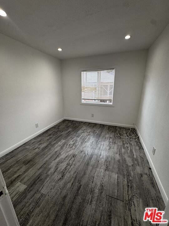 Foto del edificio - 1513 W 58th Pl