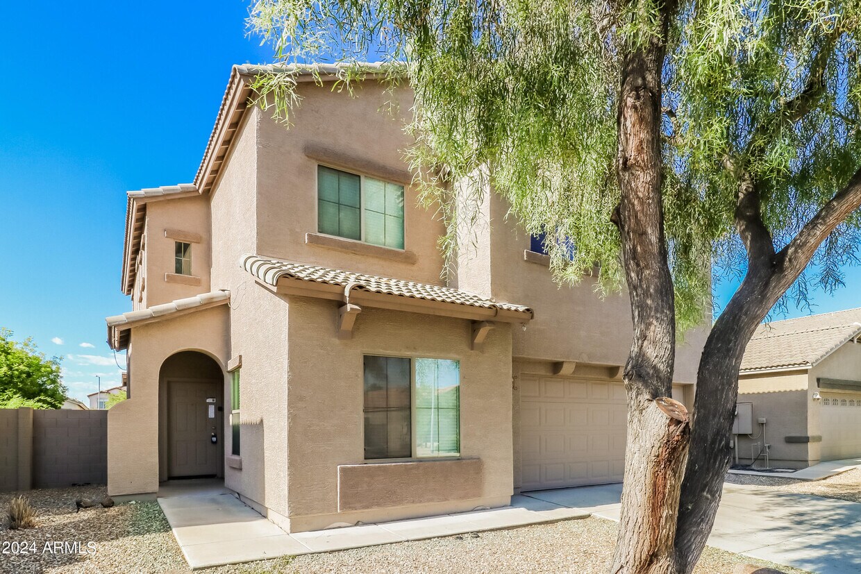 Primary Photo - 17232 W Maui Ln
