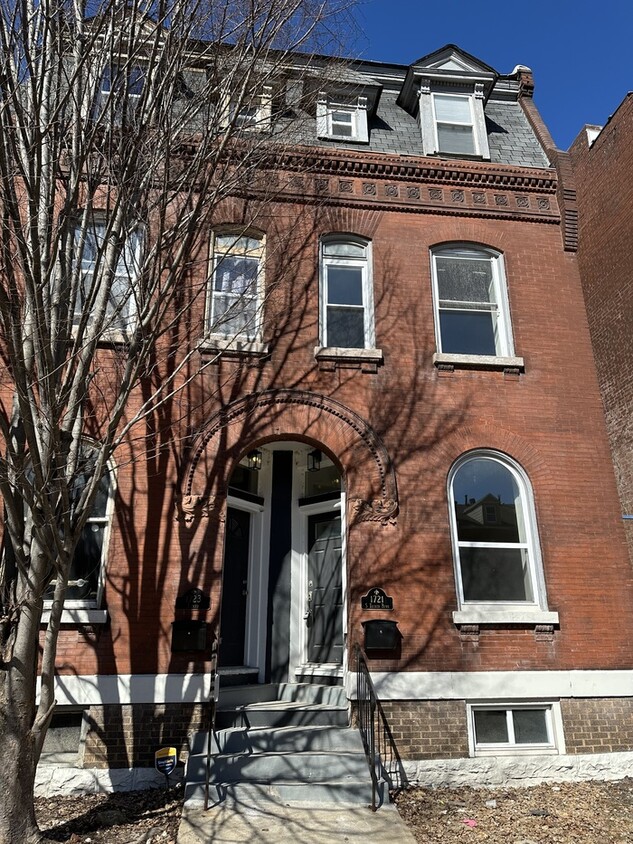 Foto principal - Clean 3Bd 2.5 Bth Town Home Near Soulard &...