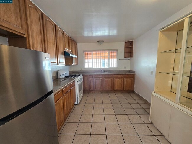 Building Photo - 2849 Rheem Ave