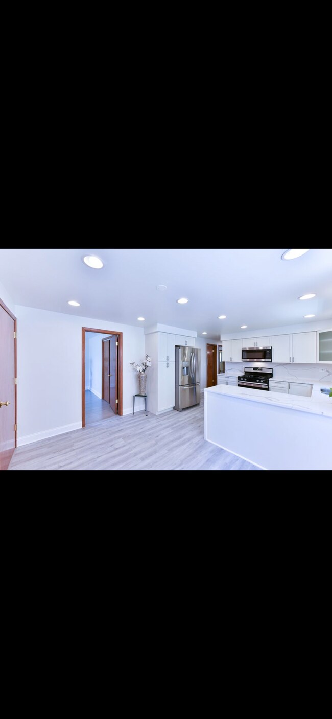 Foto del edificio - 4605 N Sayre Ave