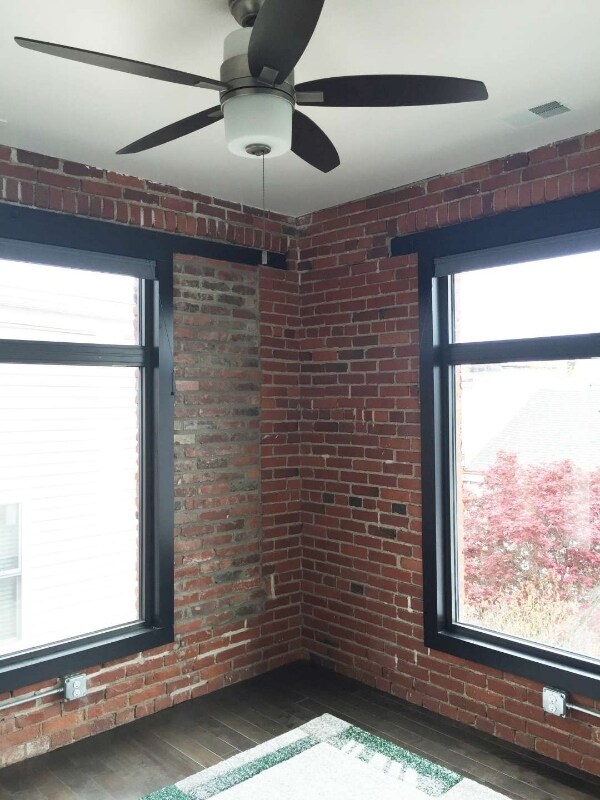 Building Photo - 168 S 19th St