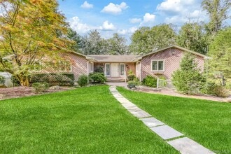 Building Photo - 12 Evergreen Ct