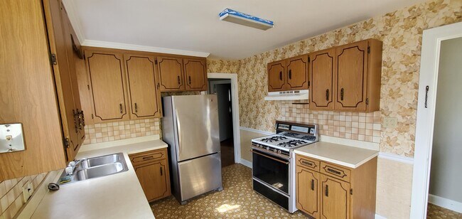 Building Photo - 89 Shadyside Dr