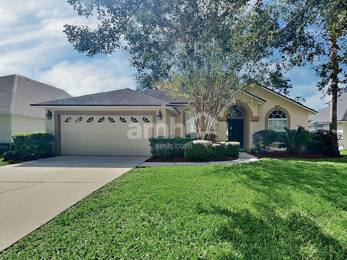 Foto principal - 633 Battlegate Ln