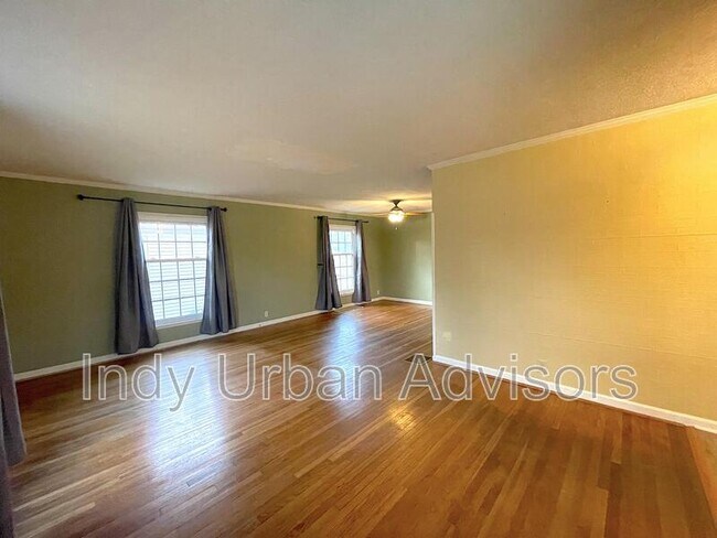 Foto del edificio - 5830 Ralston Ave