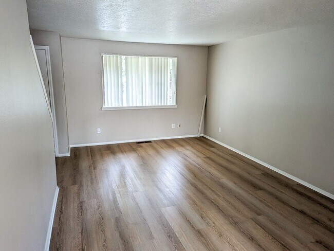 Foto del edificio - 5124 Skyline Village Loop S