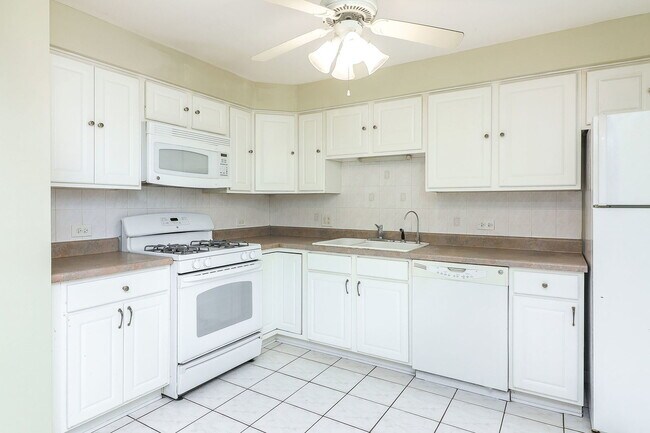 Foto del edificio - 6708 W 107th St