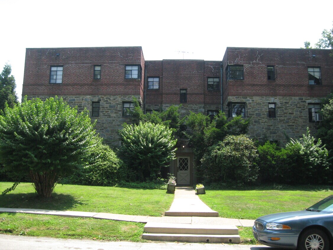 401 S Narberth Ave Unit 3B, Narberth, PA 19072 Apartments in Narberth