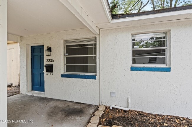 Foto del edificio - 3329 Mayflower St
