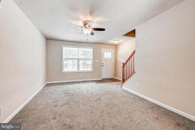 Foto del edificio - 180 Breezewood Dr