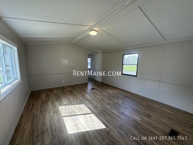 Foto del edificio - 438 Finson Rd