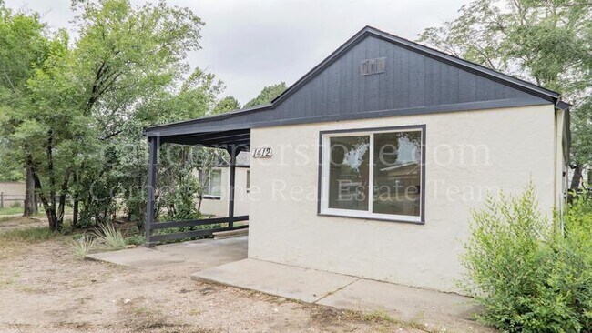 Foto del edificio - 1412 Columbine Rd