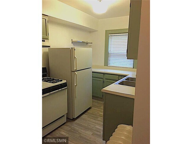 Foto del edificio - 1088 Dayton Ave