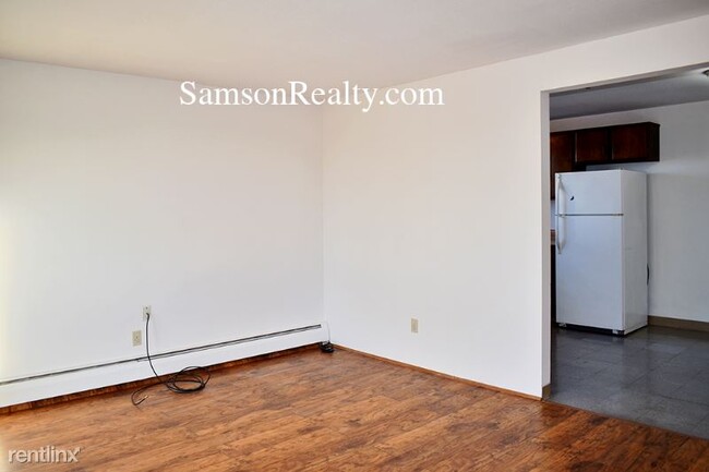 Building Photo - 1 br, 1 bath Condo - 1 woodward ave 4 Unit 4