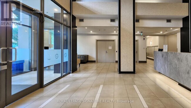 Photo du bâtiment - 3515 Kariya Dr