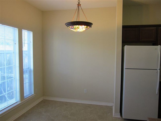 Building Photo - 2 br, 2.5 bath Condo - Wellington Court Co...