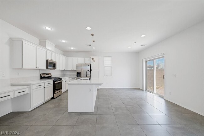 Foto del edificio - 5120 Fiery Sky Ridge St