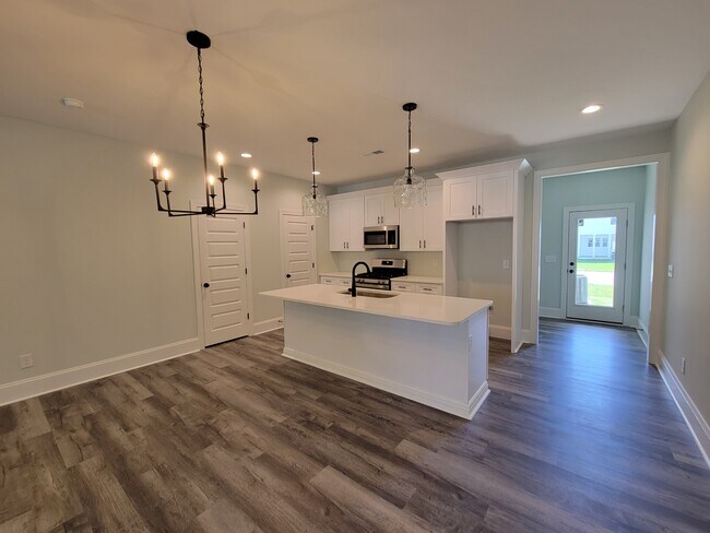 Building Photo - 3905 Harkers Way