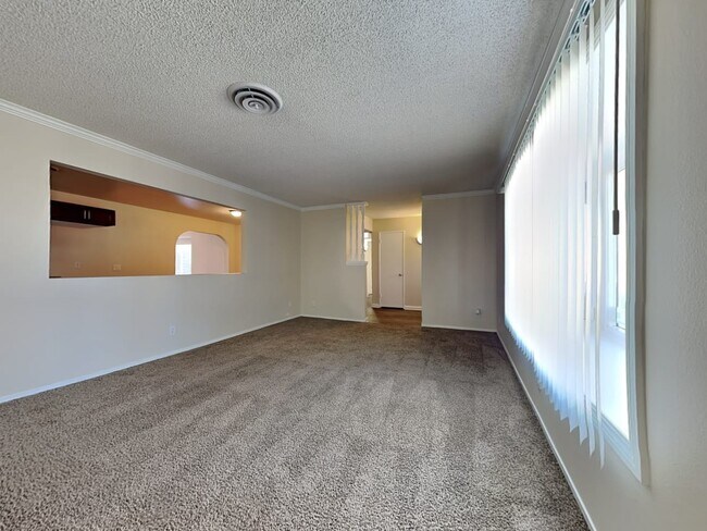 Building Photo - 2058 W Avenue J13