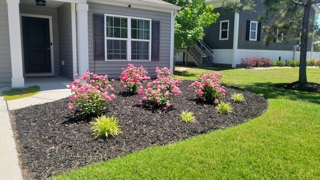 PATIO FRONTAL - 100 Oak Leaf Dr