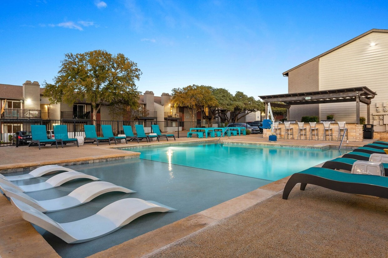 Foto principal - South Lamar Village