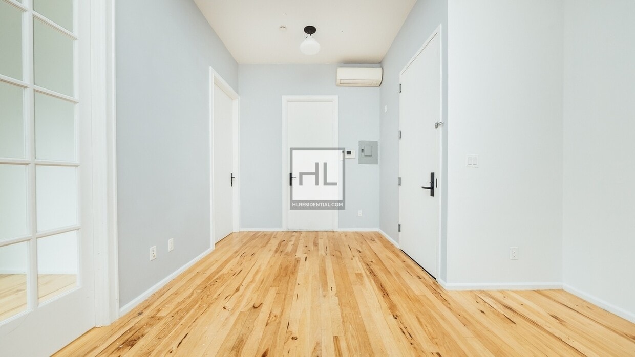 Primary Photo - 212 EVERGREEN AVENUE 3B