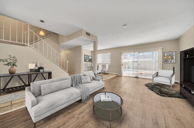 Foto del edificio - 5562 Clydesdale St