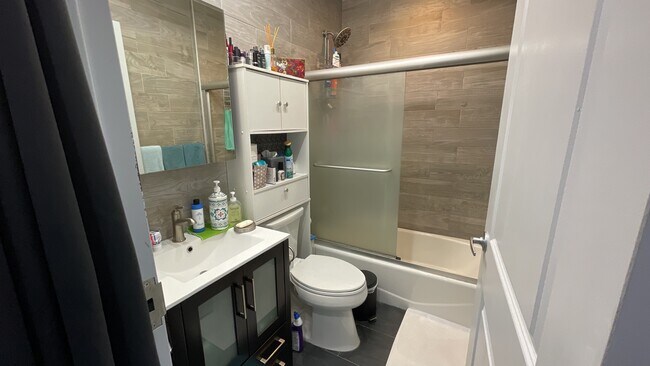 Bathroom - 3181 37th St