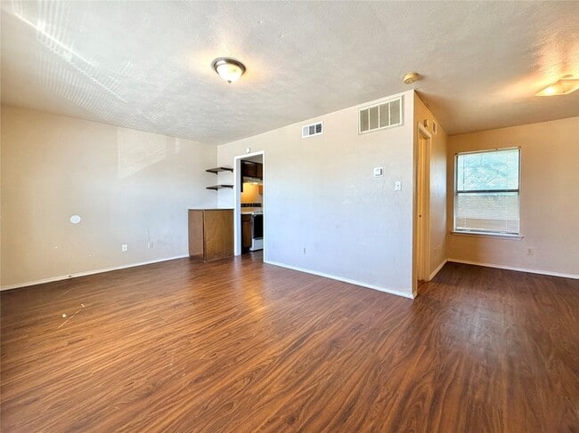 Foto del edificio - 2526 W Prairie St