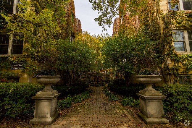 Fountainhead Apartaments - Fountainhead Apartments