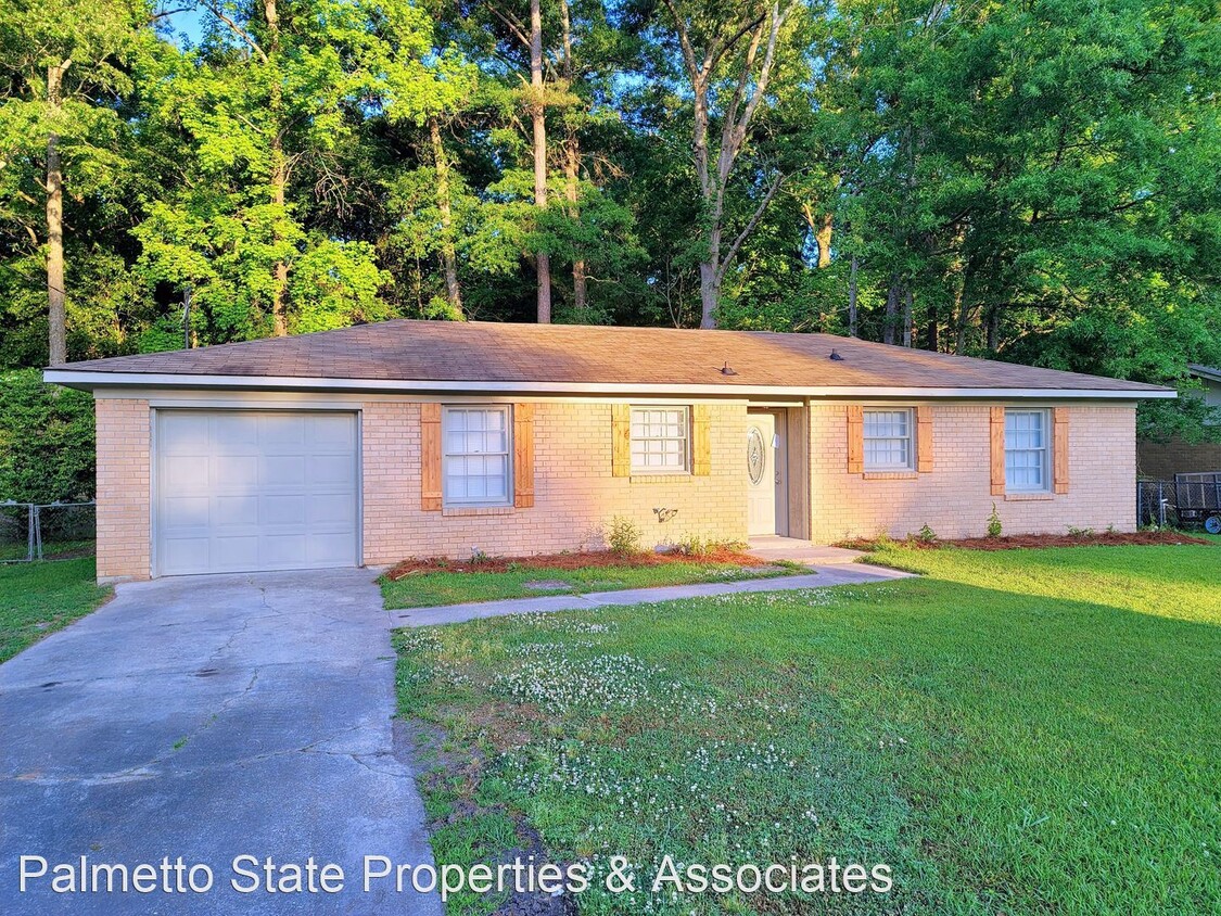 Primary Photo - 3 br, 1.5 bath House - 115 Blossom Street