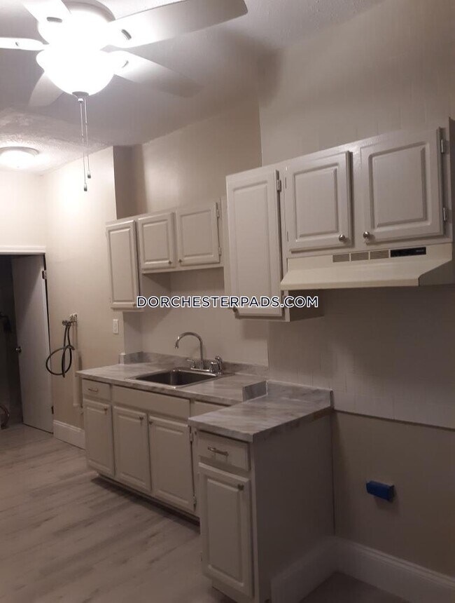 Building Photo - 338 Blue Hill Avenue