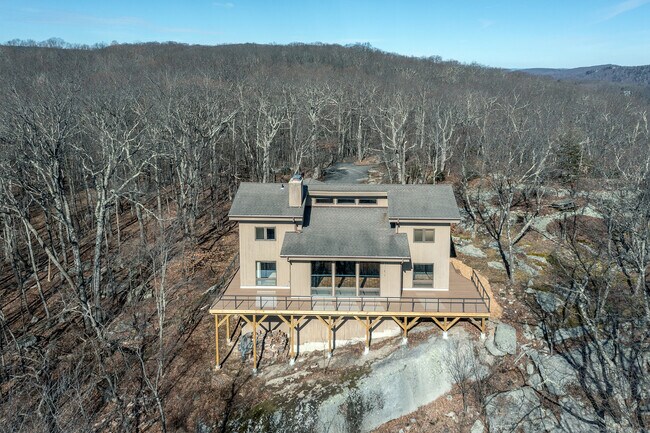 Building Photo - 21 Mauweehoo Hill