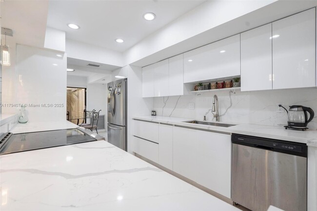 Foto del edificio - 2305 St Andrews Rd