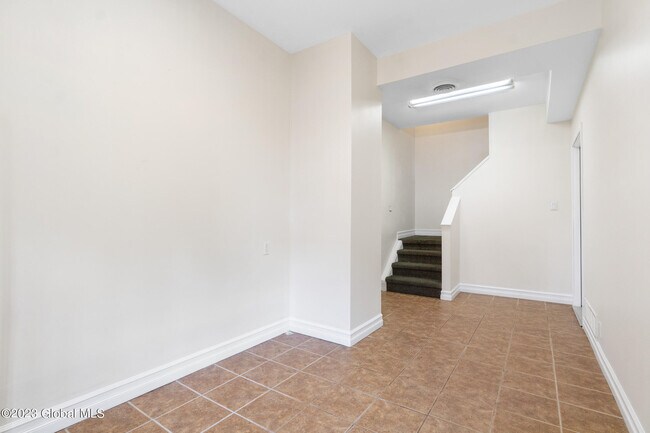 Building Photo - 926 NY-67