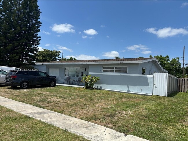 Foto del edificio - 8611 NW 26th St
