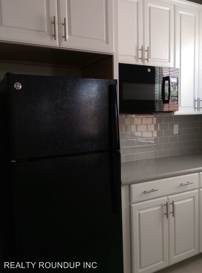 Foto del edificio - Studio, 1 bath House - 5209 Maddux Way Unit A