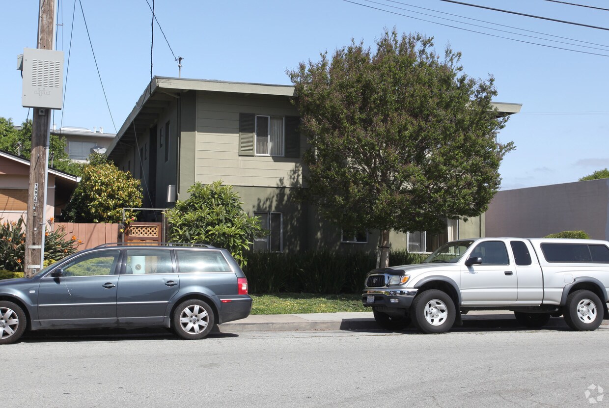 Building Photo - 1224 Belmont