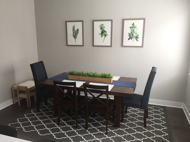 Foto del edificio - 538 E Hinsdale Ave