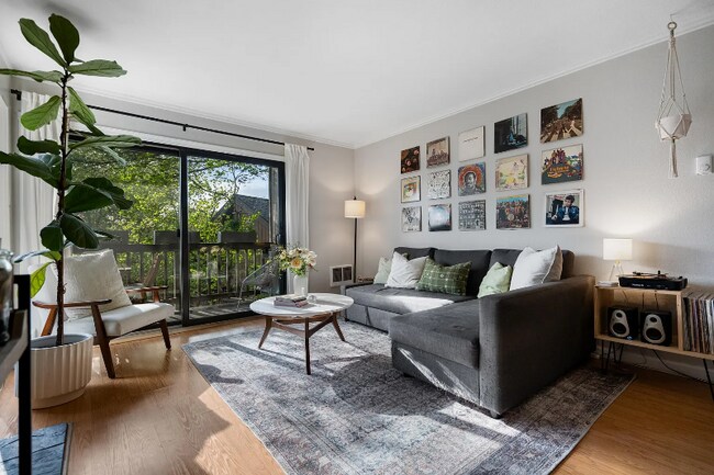 Foto del edificio - 7704 SW Barnes Rd