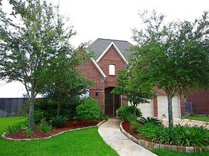 Building Photo - 5303 Field Briar Ln
