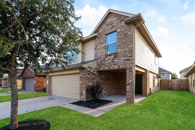 Building Photo - 5719 Kyle Cove Dr