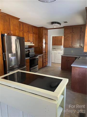 Building Photo - 209 Woodstream Cir
