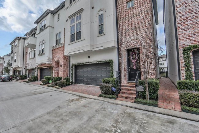 Foto del edificio - 5714 Arabelle Lake St