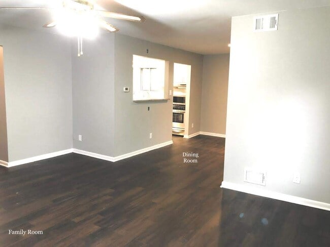 Building Photo - 123 Echelon Rd