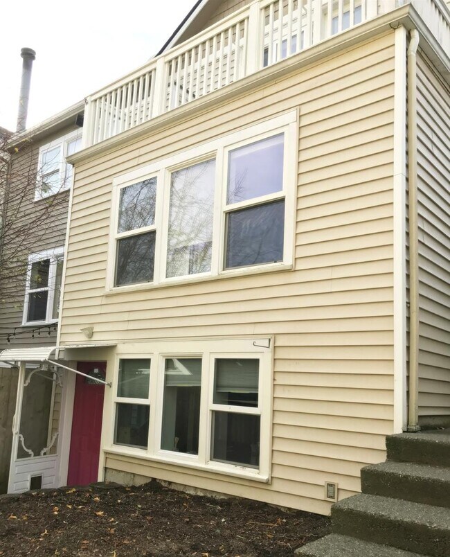 Front of the Building - 2108 W Bertona St