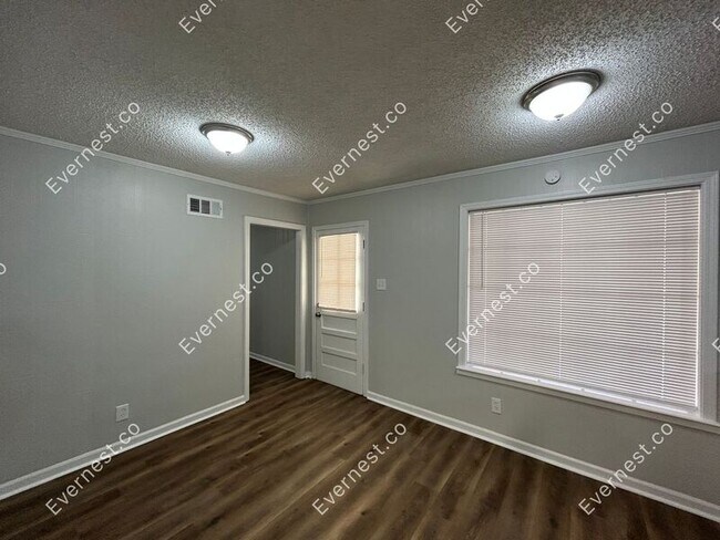 Foto del edificio - 6787 Pleasant Hill Rd