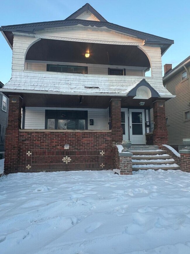 Building Photo - 9913 Mt Auburn Ave